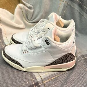 Nike White and Black Women's Sneakers